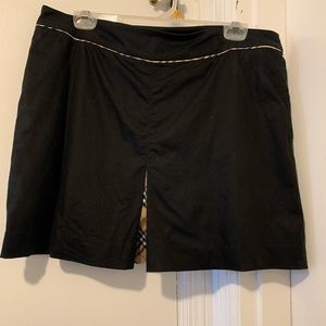 EUC  Burberry Black Golf Skort  Size 12